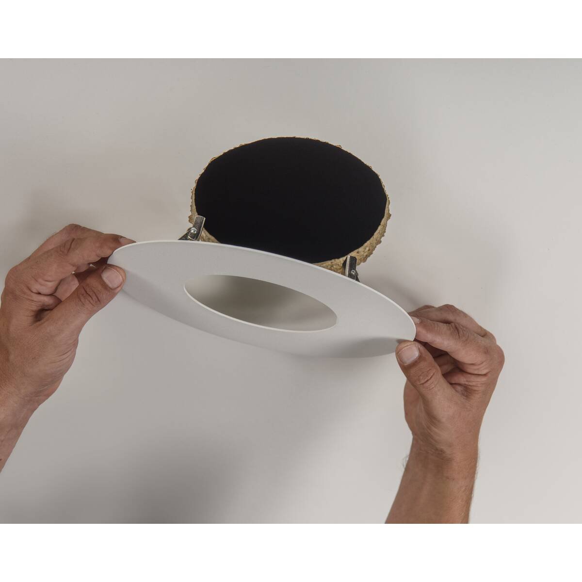 LA 1006144 Numinos® M montážní rámeček kulatý 240/120 mm bílý - BIG WHITE (SLV) (obrázek 4)